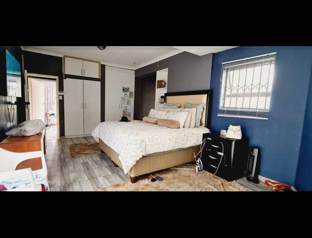4 BEDROOM HOUSE FOR SALE IN LINMEYER